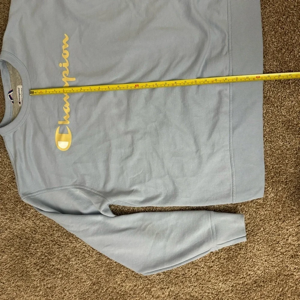 Champion Men’s Pastel Blue & Yellow Crewneck Sweater Size XL‎